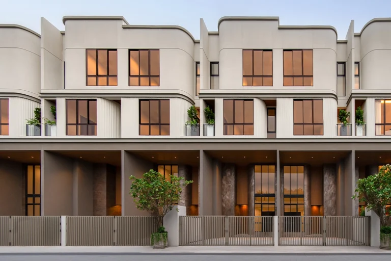 DEMI Deluxe Townhome 3.5 ชั้น พร้อมลิฟต์