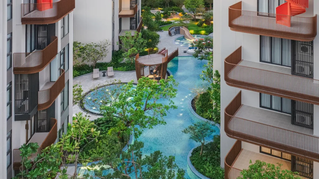 CORAL LAGOON
