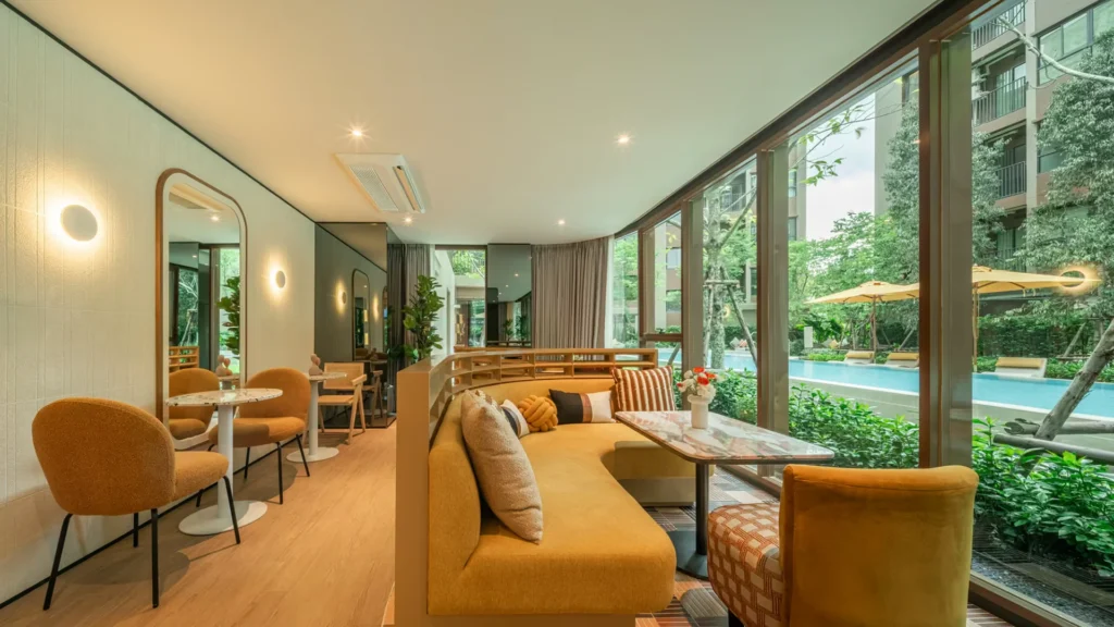 CO-WORKING LOUNGE