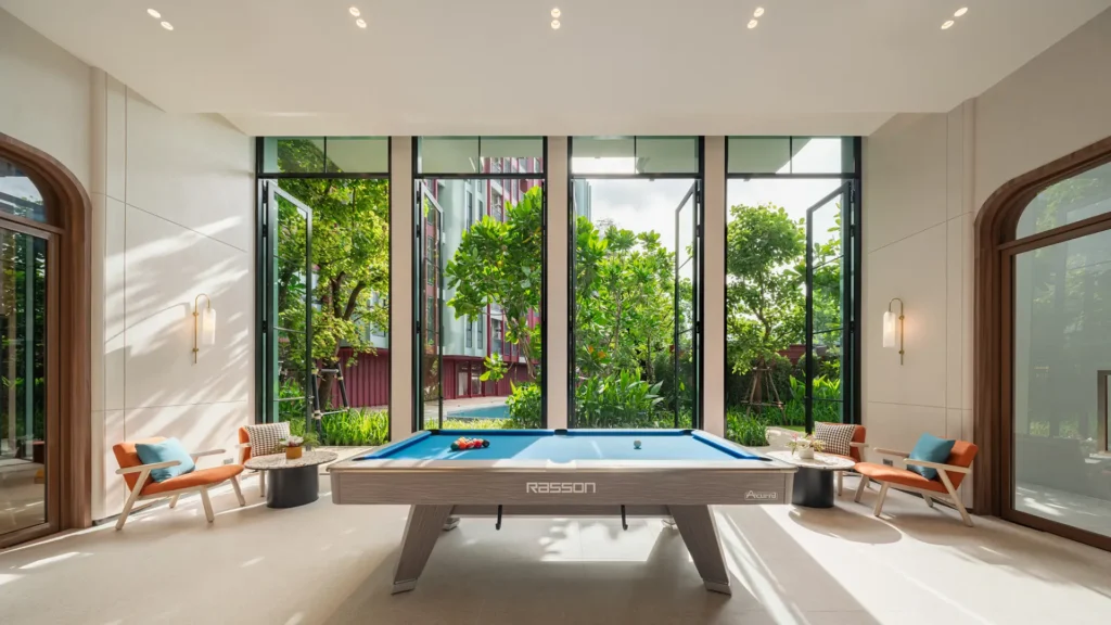 ENTERTAINMENT ROOM