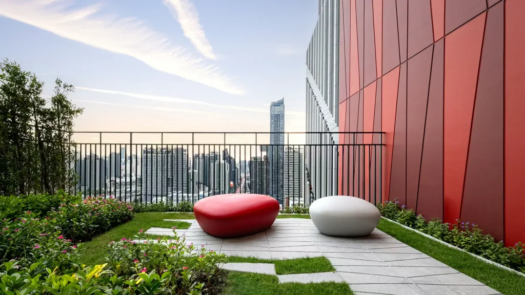 SKY LAWN