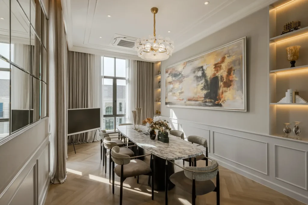 MEETING ROOM