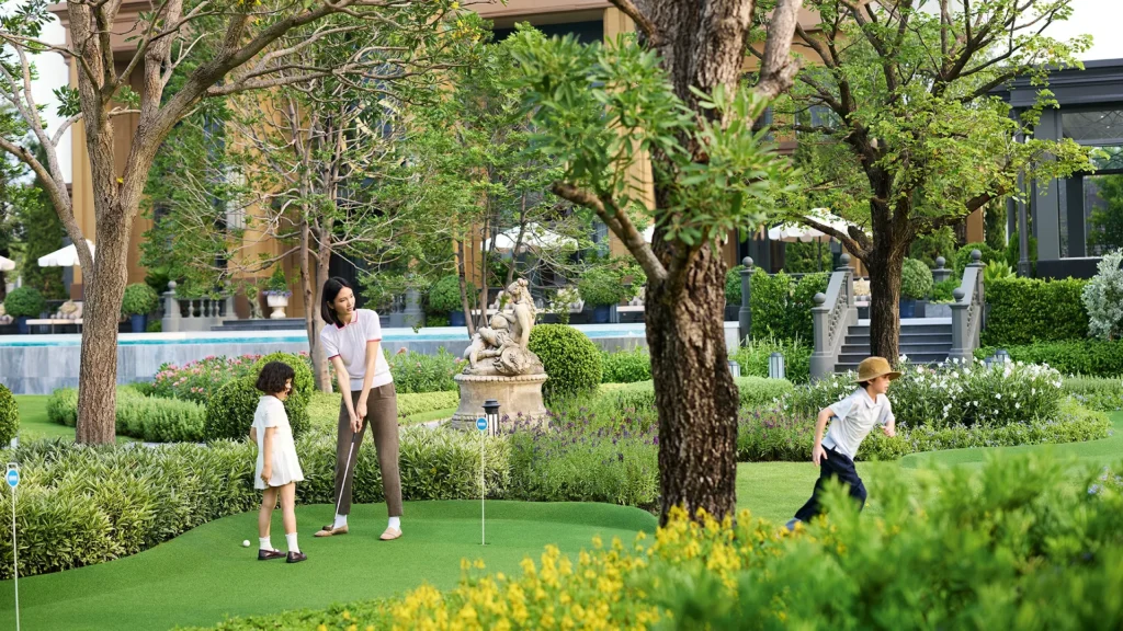 MINI GOLF