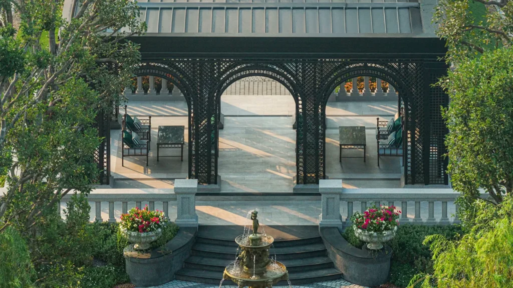 PARK & PAVILION