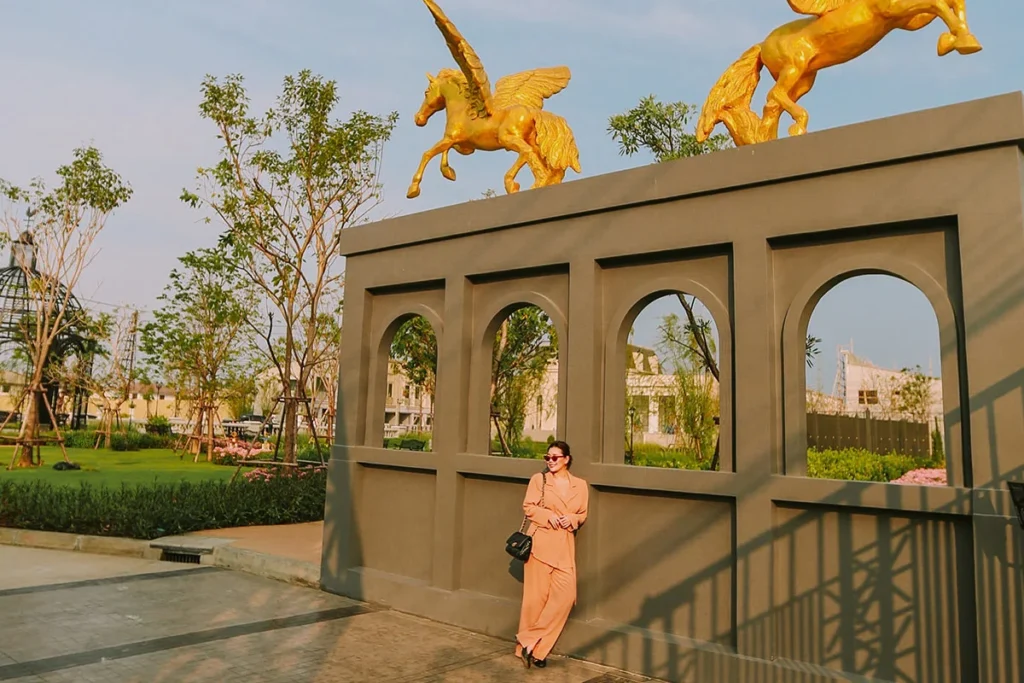 สิริ เพลส เมกาบางนา